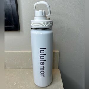 Lululemon Back to Life Sport Bottle 24oz